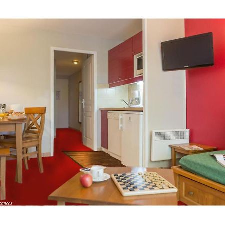 Charmant Appartement Avec Piscine. Monflanquin Eksteriør billede