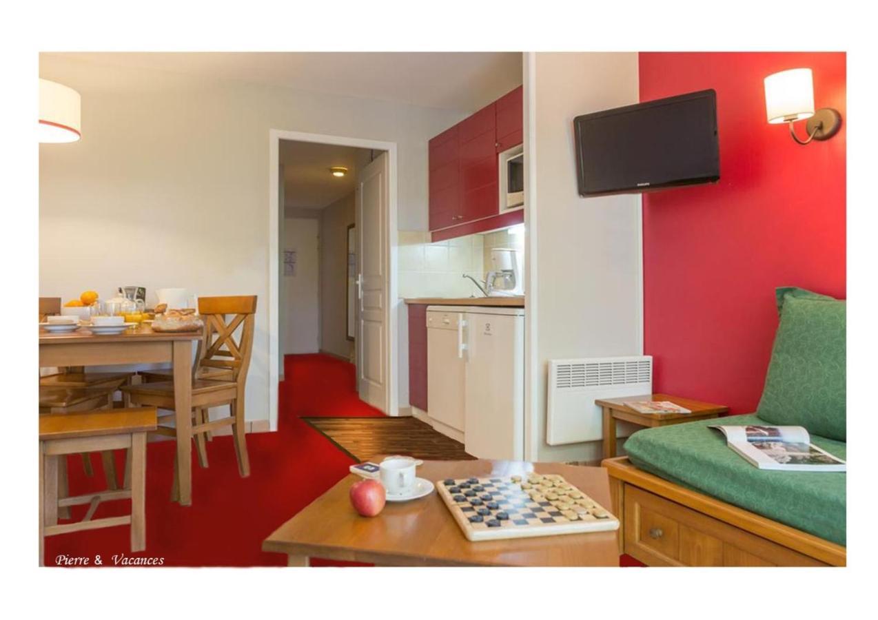 Charmant Appartement Avec Piscine. Monflanquin Eksteriør billede